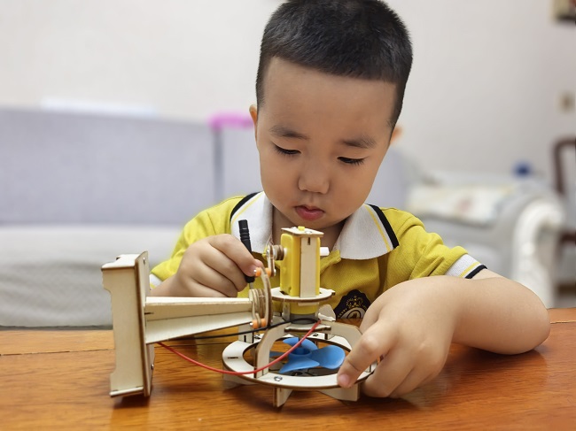 萌芽组+张文杰+贺新庭+3岁半 (2).jpg